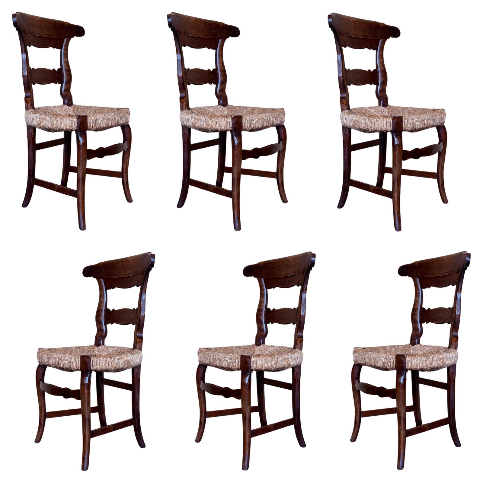 Ensemble de six chaises de salle à manger d'époque, assises en cannage large, Espagne, XIXe siècle