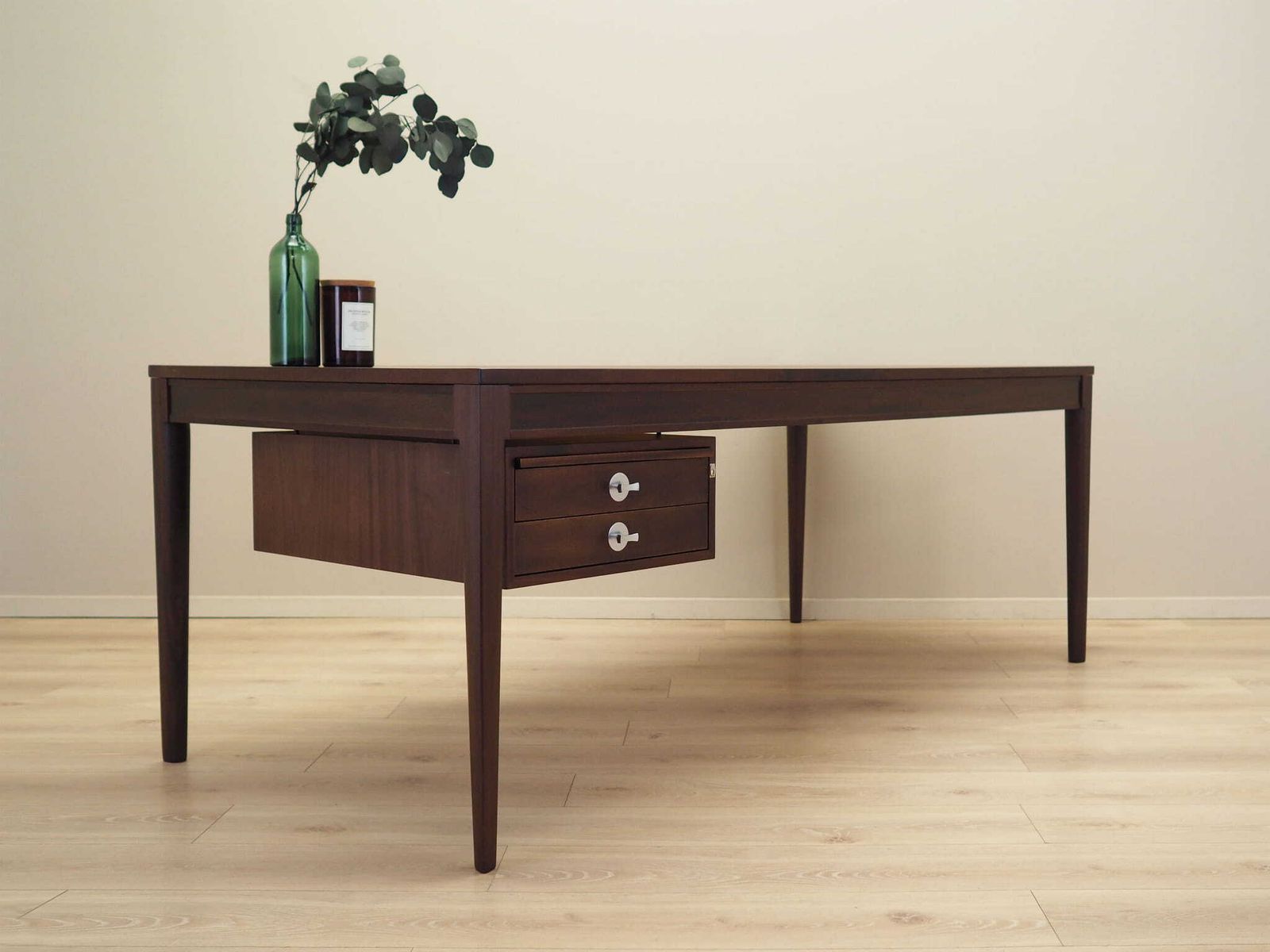 Mahogany Desk, Danish Design, 1970s, Designer: Finn Juhl photo Furniture