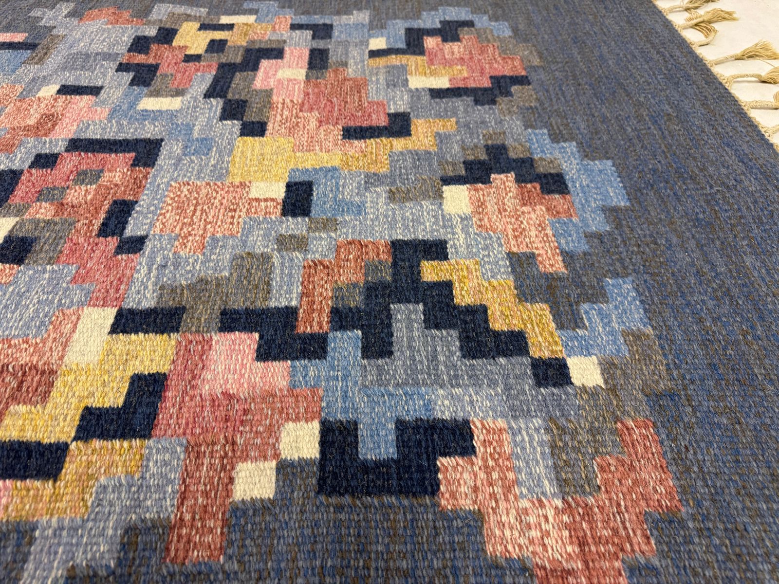 Handwoven Wool Flatweave Rölakan Korall Rug By Erik Lundberg, Sweden, 1960s photo vinterior