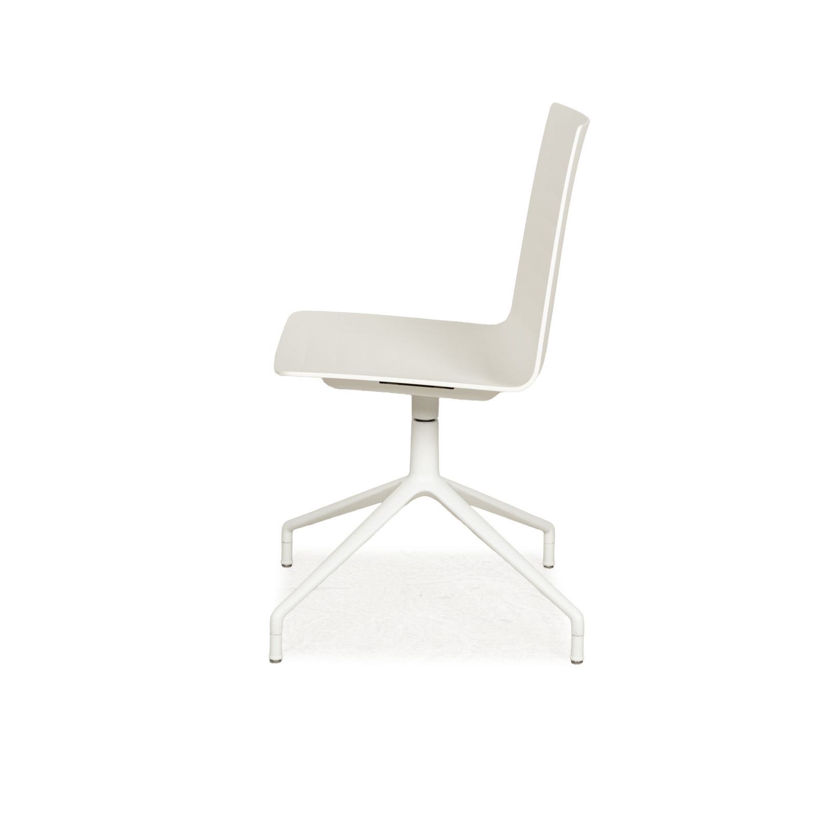 photo for sale Set van 6 Andreu World Plastic Chairs – Wit/Crème – Handmatige Functie