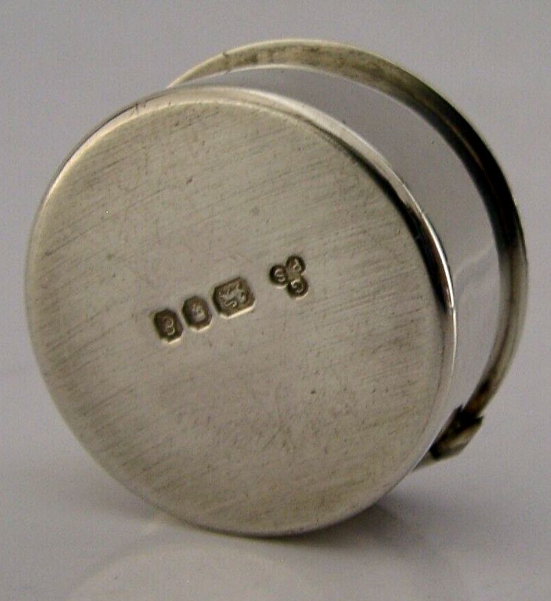 Pretty English Sterling Silver Maiden Pill Box 1979 Art Nouveau Style photo 87.0