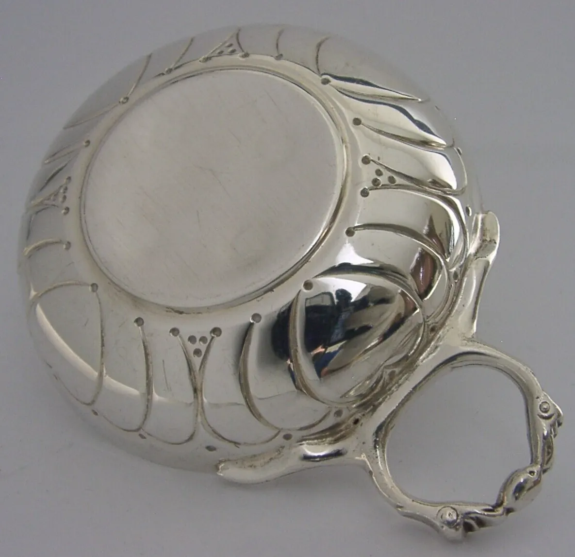 Pretty English Sterling Silver Love Hearts Wine Taster London 1972 Barware photo 140.0