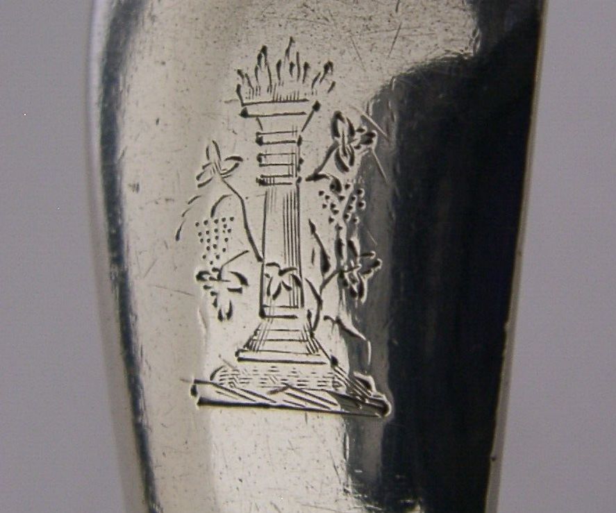 Rare Sterling Silver Lampet Or Lampeth Family Crested Sauce Ladle 1918
