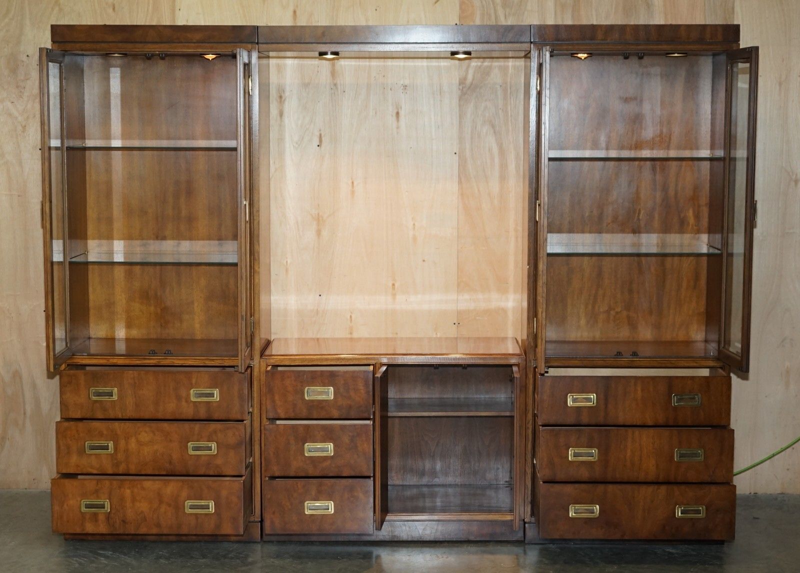 photo vinterior Drexel Heritage 3 Piece Military Campaign Bookcase Display Tv Cabinet Inc Lights