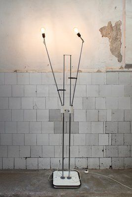 Italiaanse Vloerlamp Met Twee Lichtpunten, Ca. Jaren 1970 photo for sale