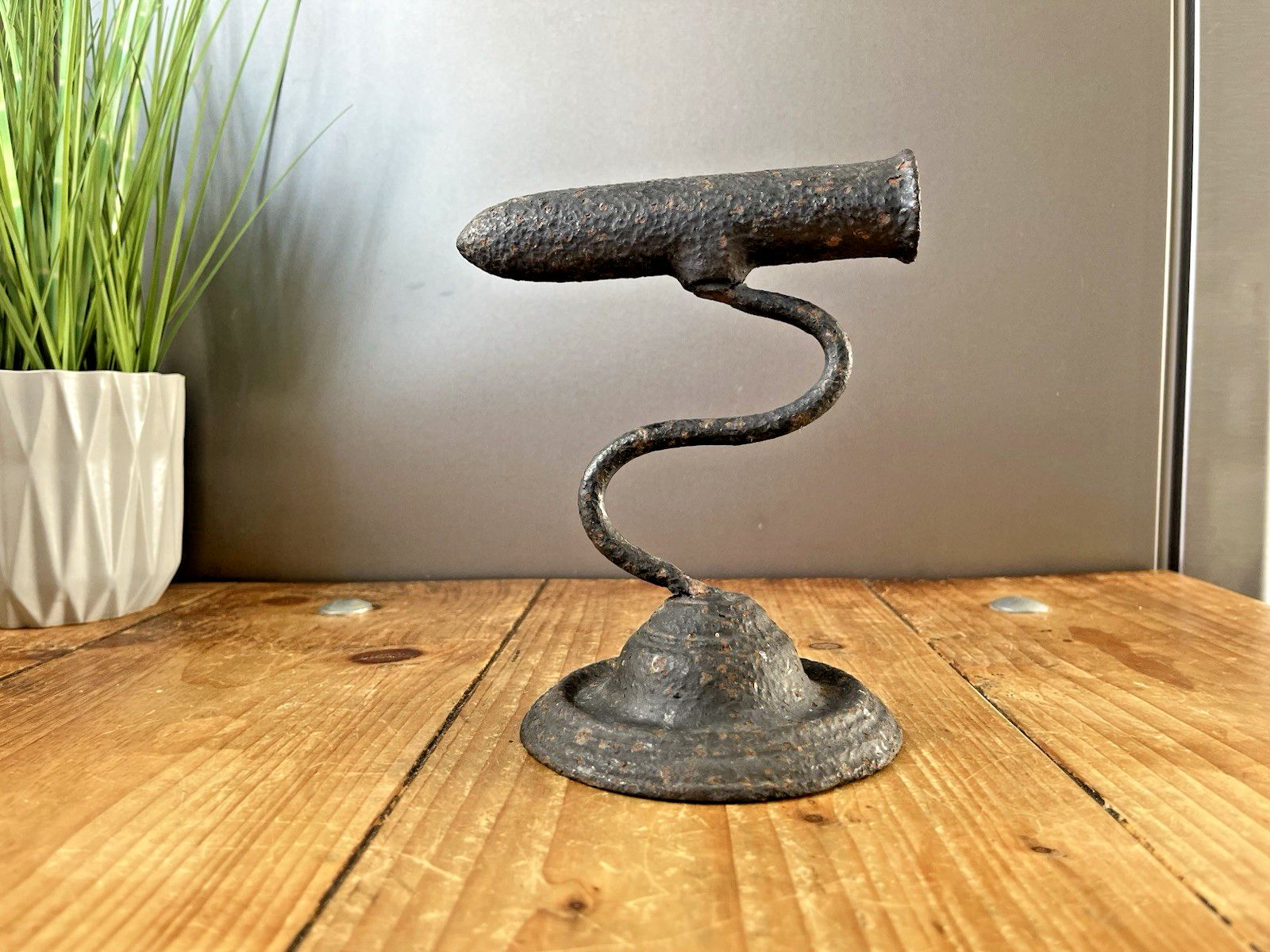 Antique 19th C English Victorian Cast Iron Metal Goffering Tally Iron Folk