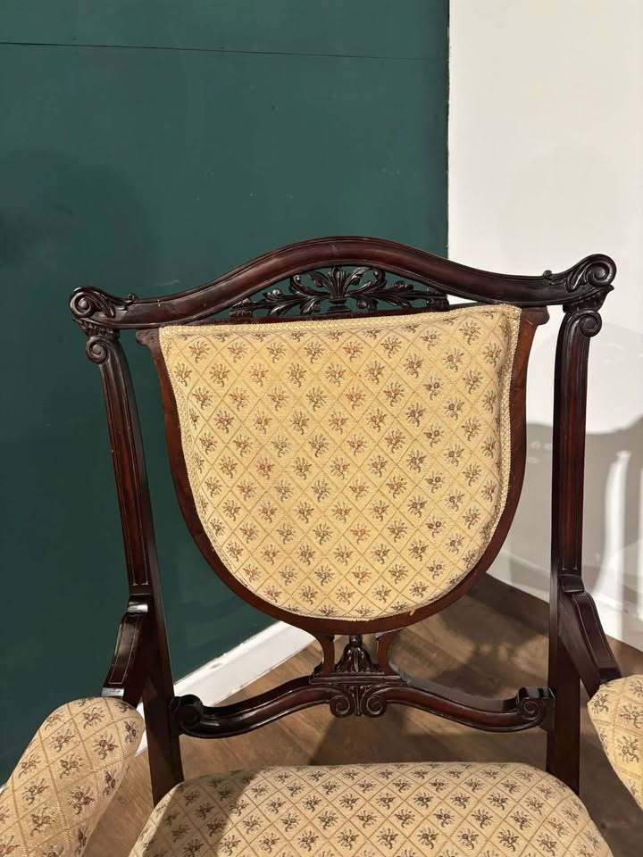 photo vinterior Pair Of Antique Mahogany Framed Drawing Room Chairs
