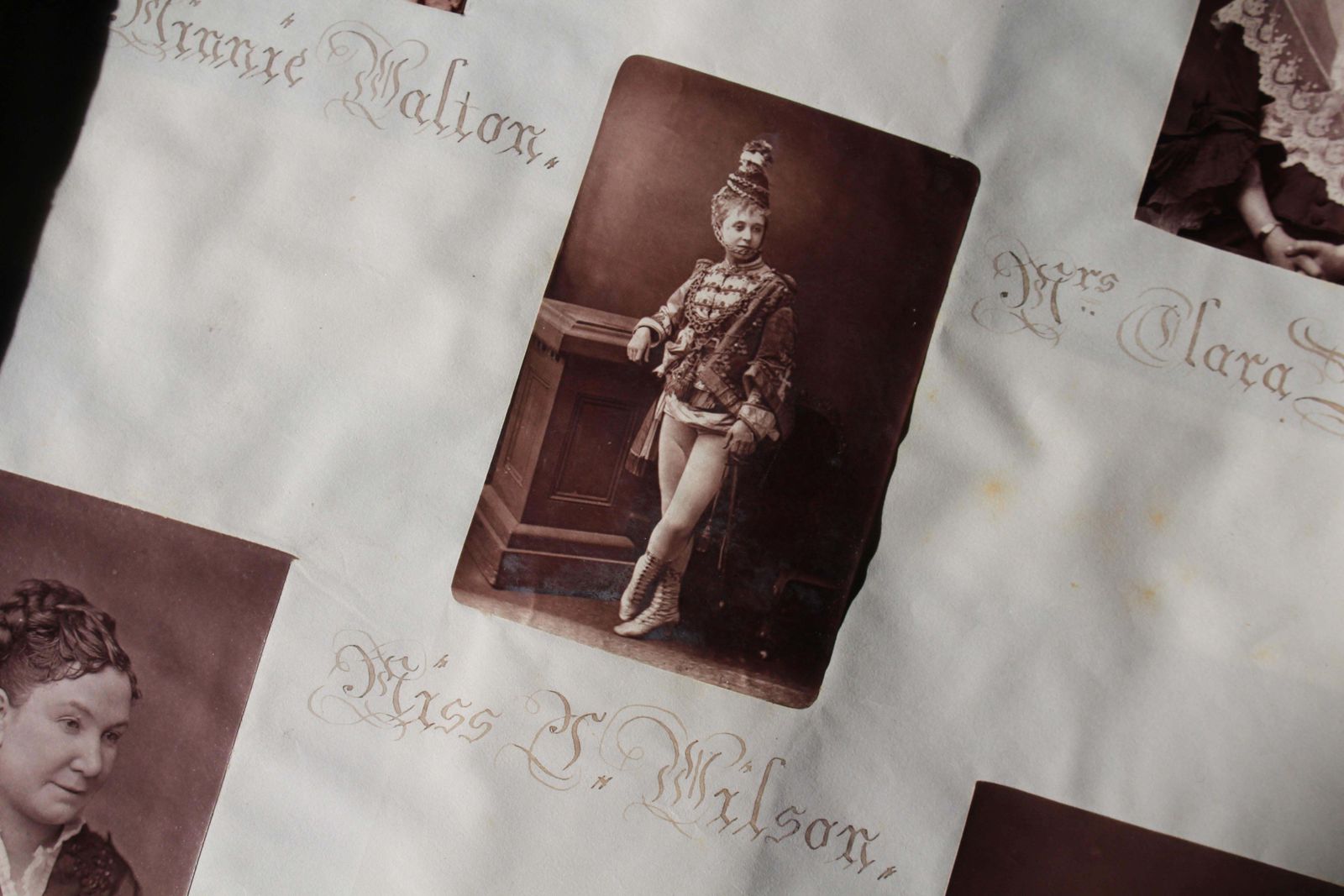 photo vintage 19th C Theatre Interest Photograph Album Of Actors & Actresses Circa 1880