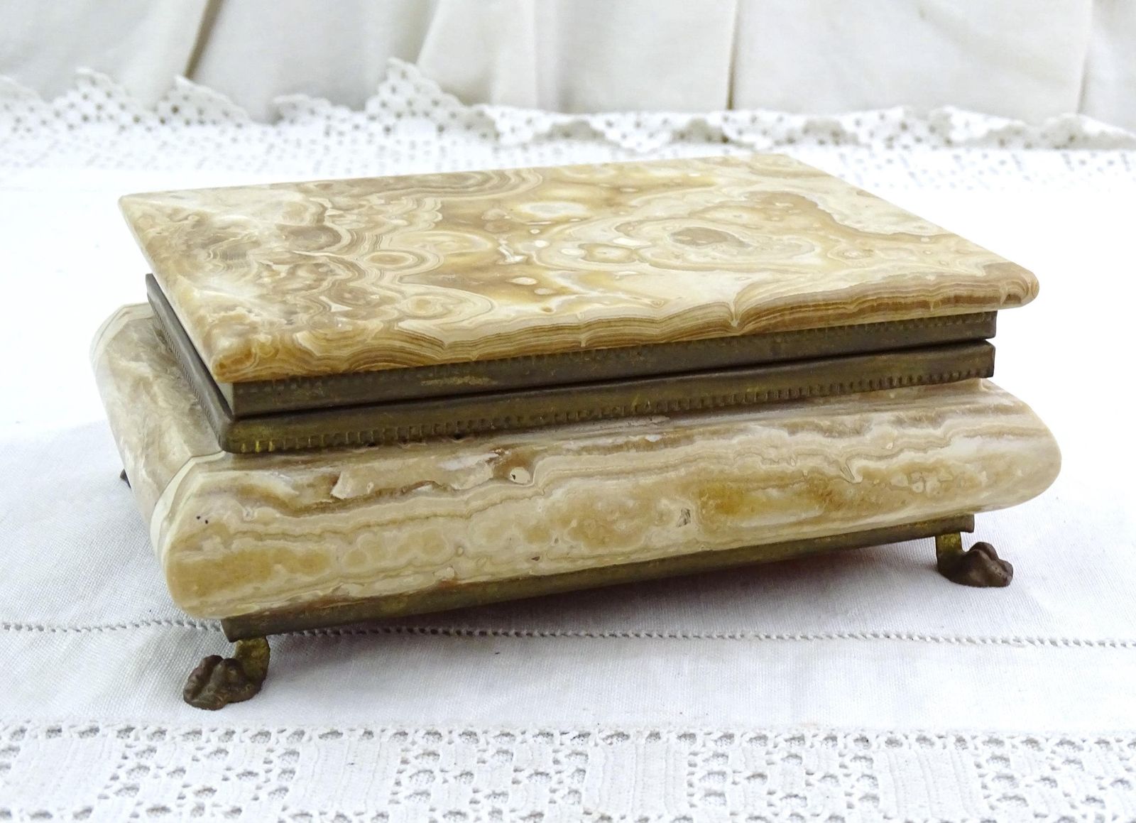 Vintage Carved Polished Onyx Marble Jewelry Box With Bronze Metal Lion Paw Feet, Retro Mid Century 1960s Stone Casket In Warm Honey Tones photo for sale