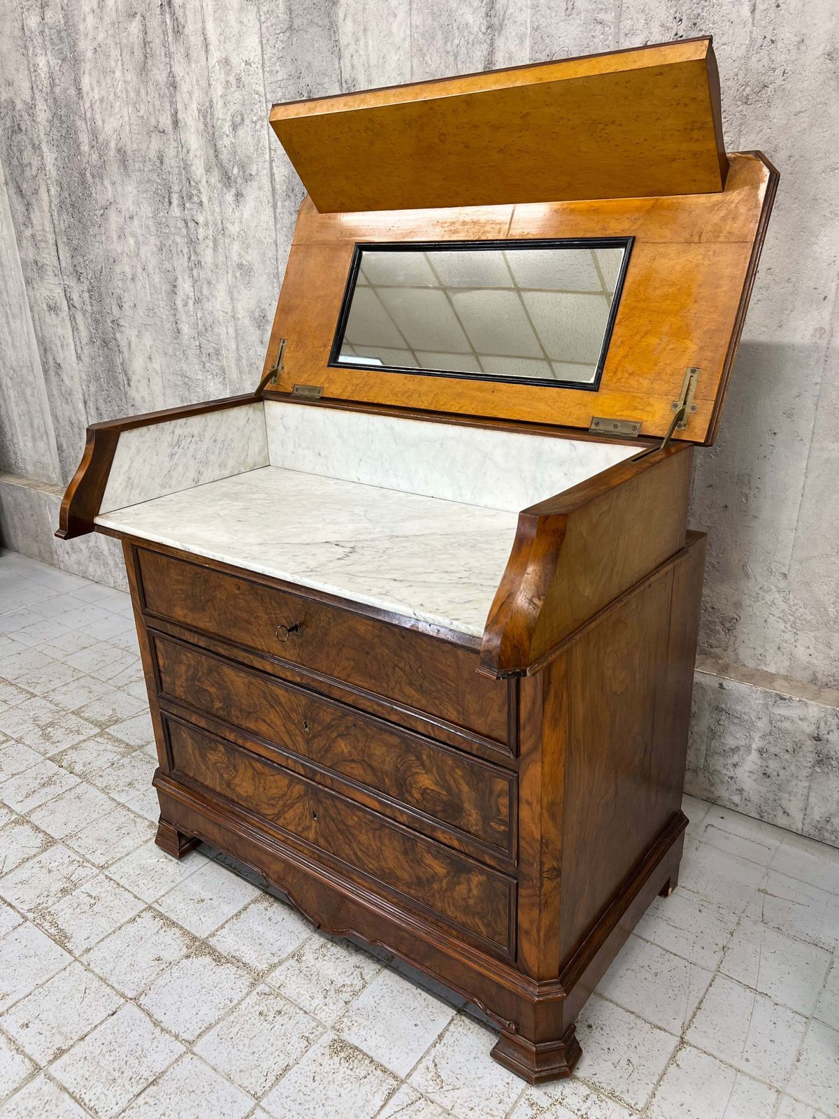 Trans Atlantic Liner Marble Chest Of Drawers Wash Stand With Opening Lid photo Furniture