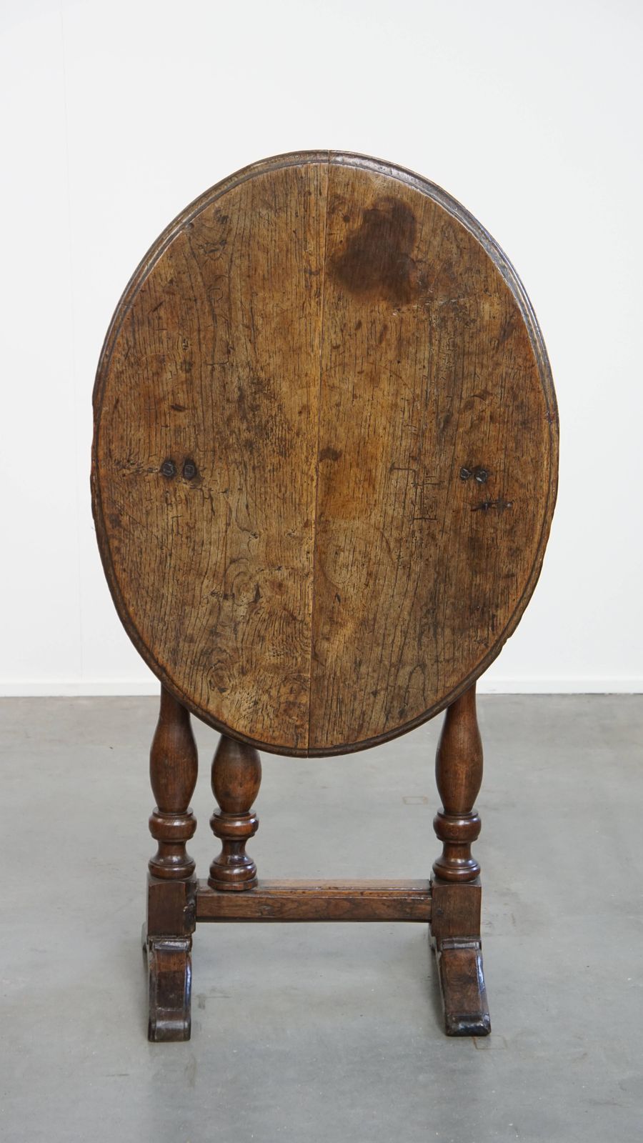 Uniek Antiek Klaptafeltje/Bijzettafel Uit Het Begin Van De 17e Eeuw Met Prachtige Patina photo 1714.8638999999998