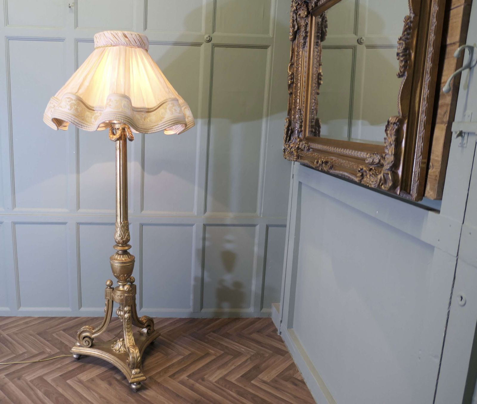 Carved French Boudoir Floor Lamp photo 1020.0