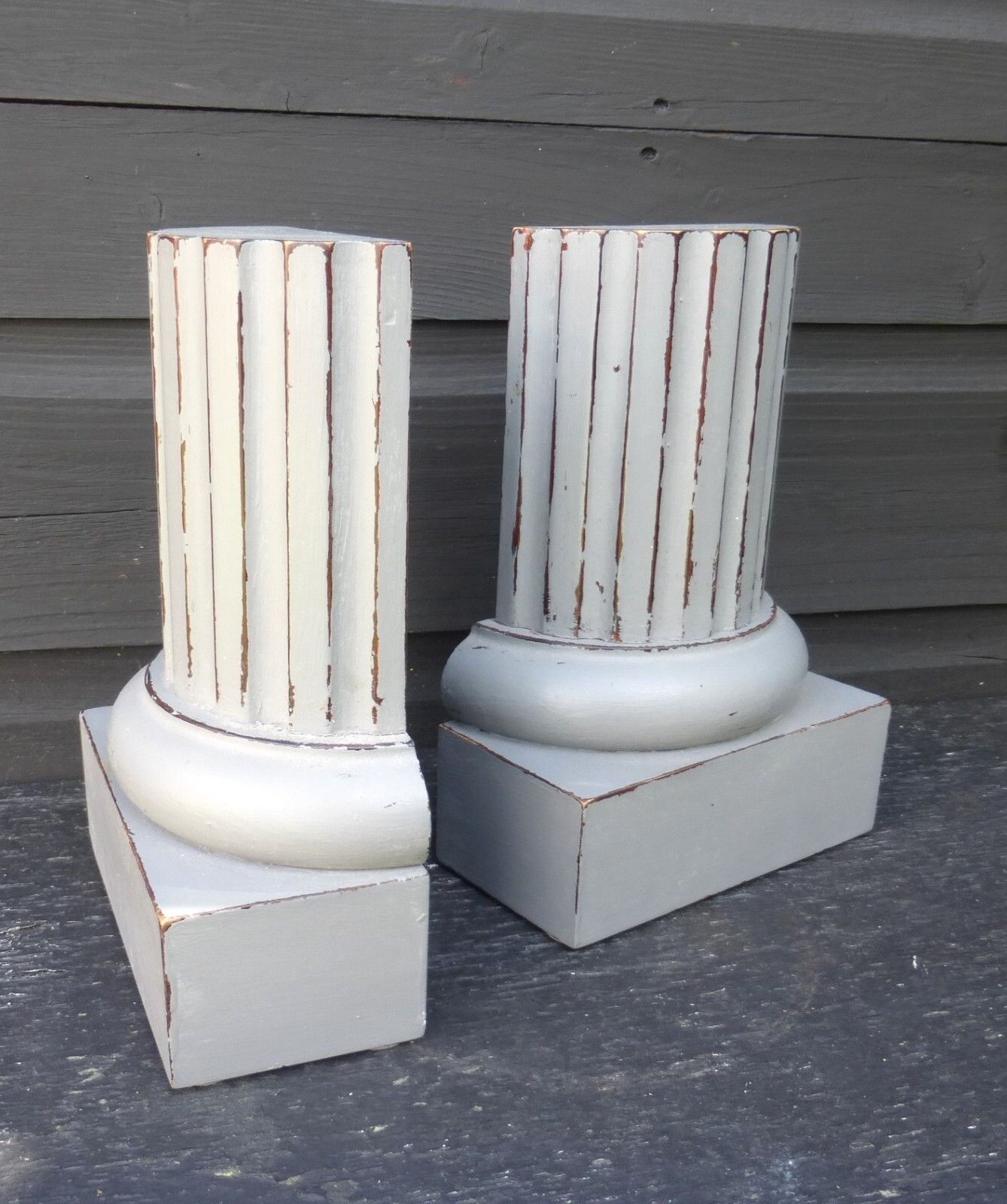 The 'Bombay Company' Grey Painted Wood Classic Pillar Column Bookends 18cms High