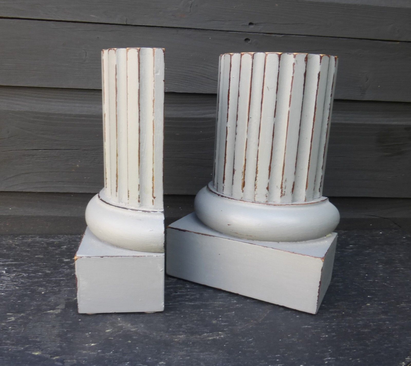 The 'Bombay Company' Grey Painted Wood Classic Pillar Column Bookends 18cms High photo Home Decor