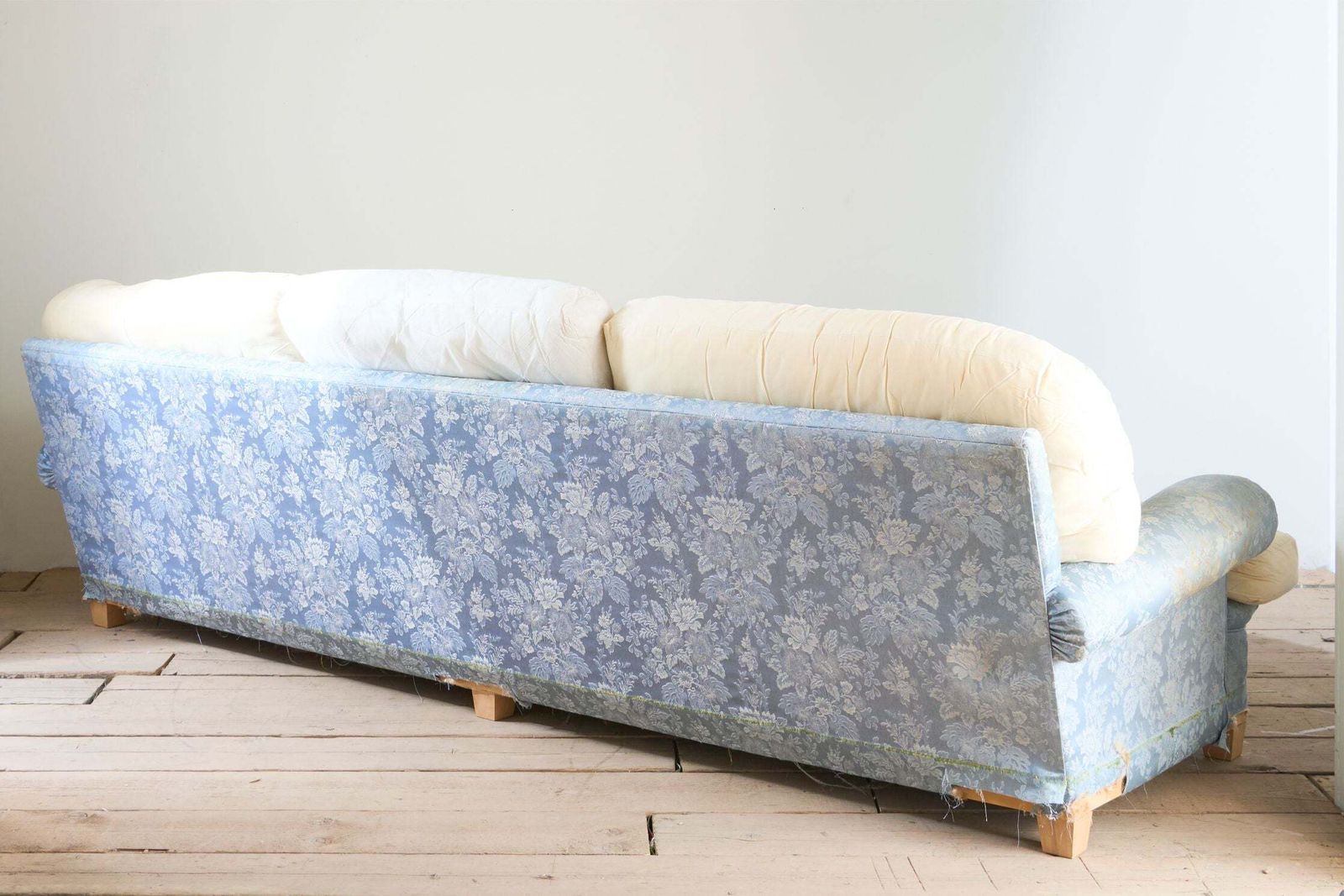 Pair Of 20th Century 2.8m Country House Sofas Retailed By Harrods photo vinterior