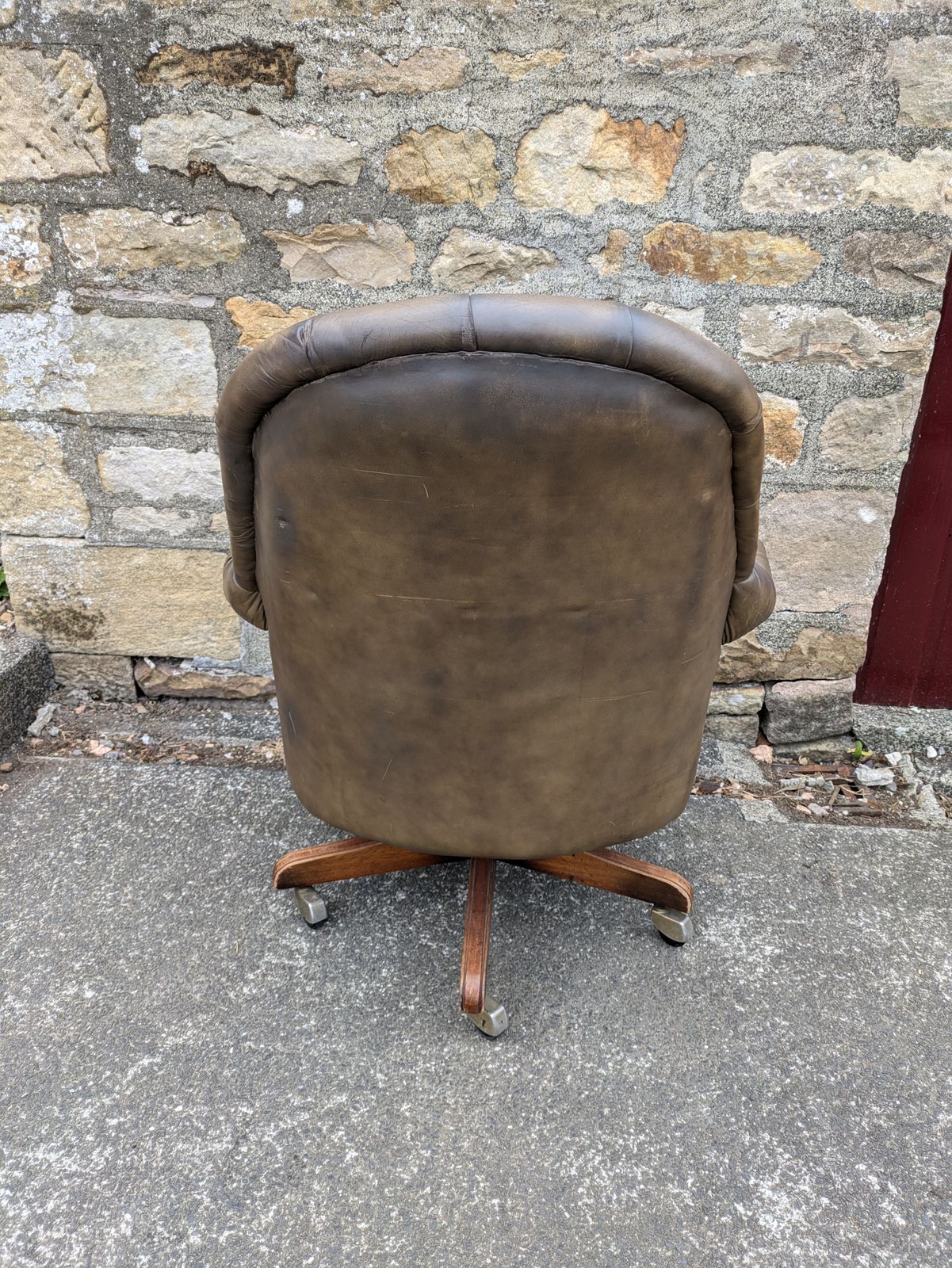 Vintage Tan Leather Chesterfield Style Swivel Directors Chair photo Furniture