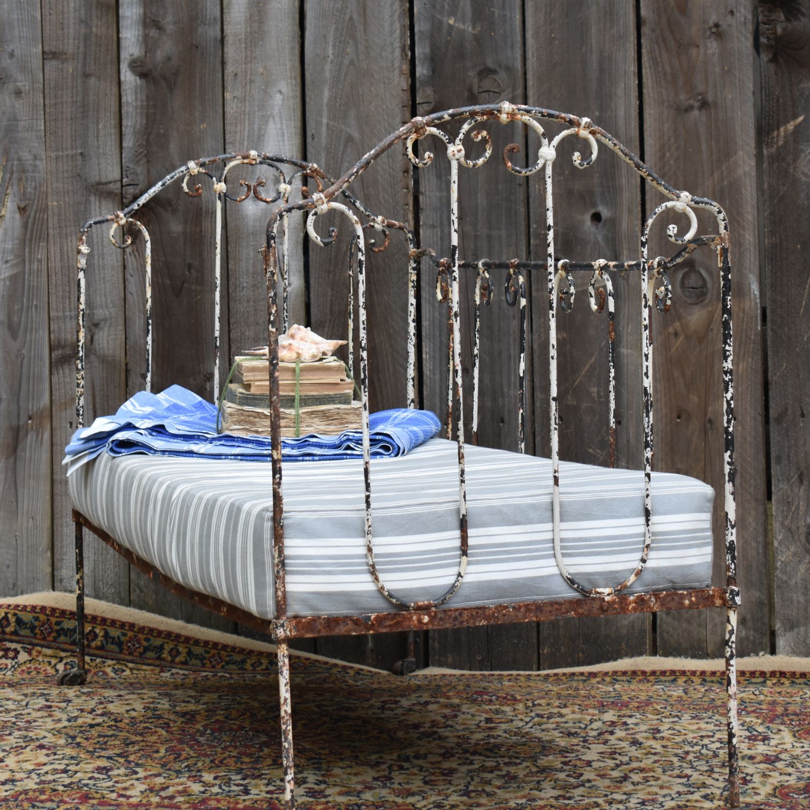 Antique French Wrought Iron White Chippy Paint Day Bed Cot Garden Bench Seat photo furniture