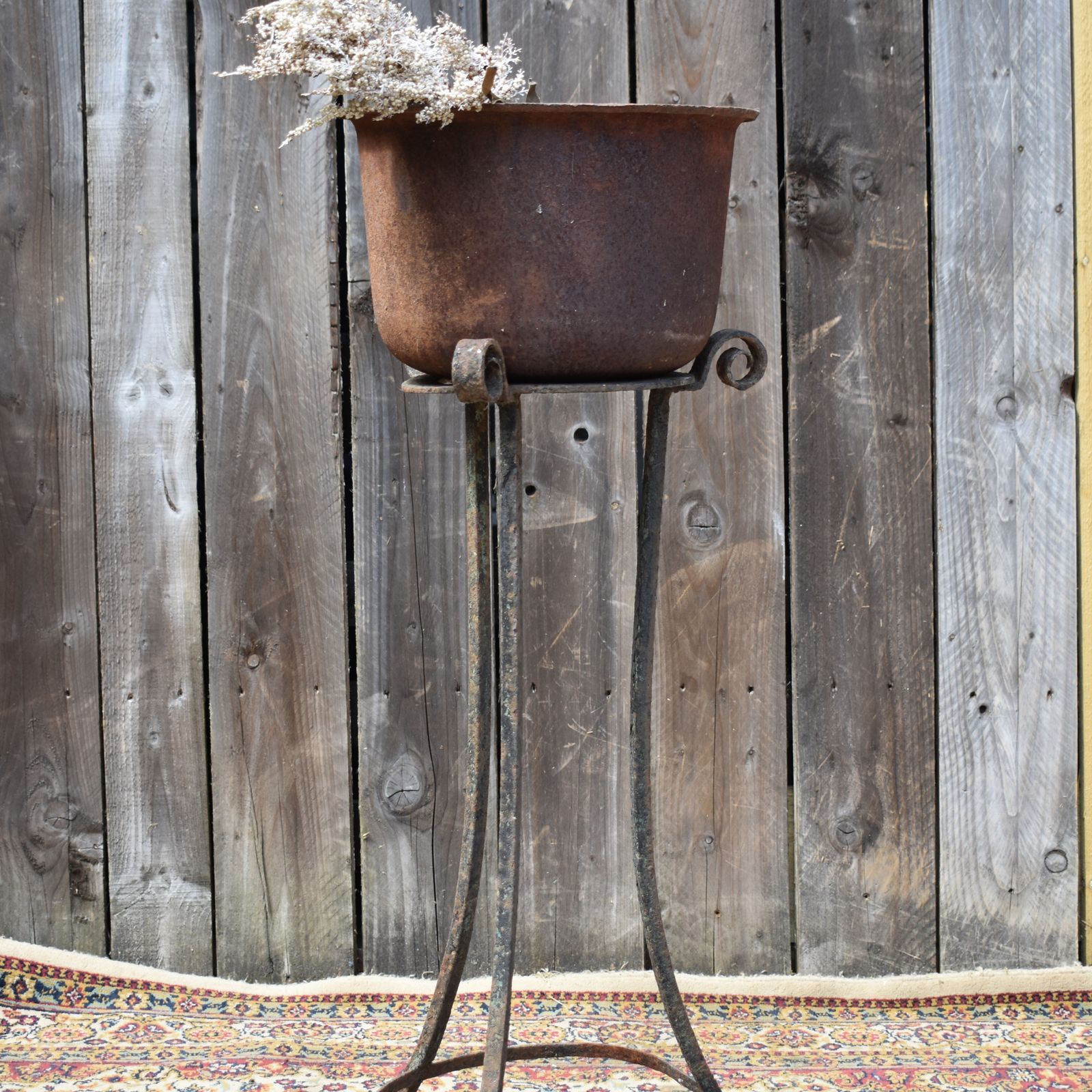 photo furniture Antique Blacksmith Hand Made Wrought Iron Stand Heavy Garden Cast Iron Planter