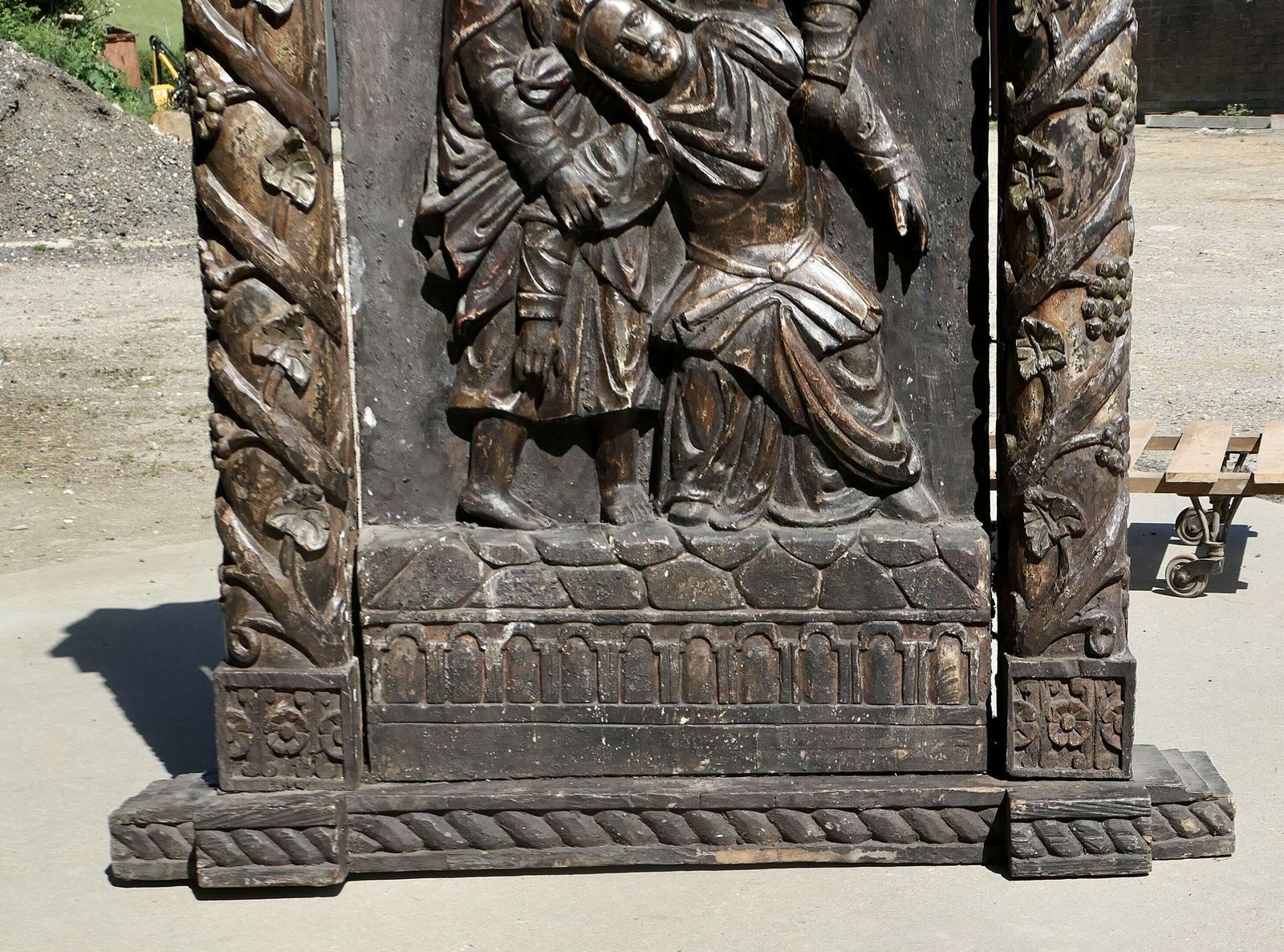 Large European Mediaeval Oak Carving Of Christ In The Tomb photo vintage