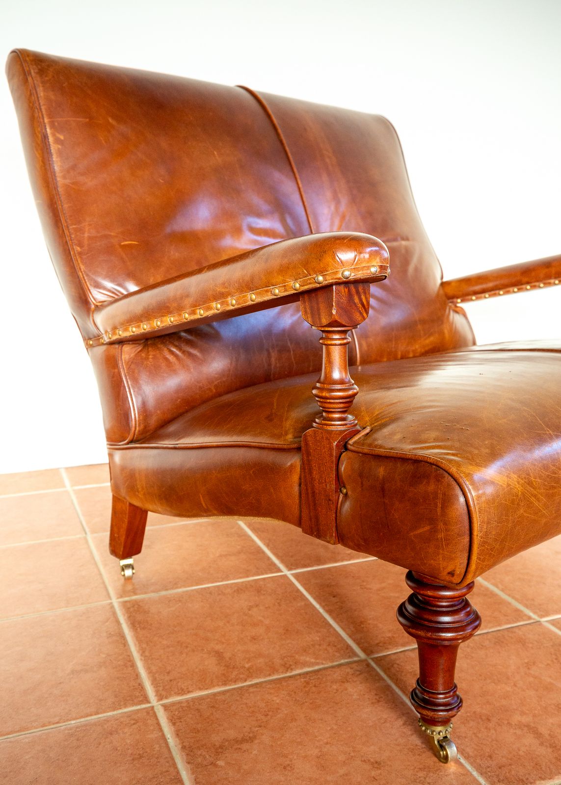 Open Arm Hide Leather Library Sofa Country House Howard & Sons Style By Mulberry Mahogany 2 Seater English Leather Chair Library Chair Leather Hide photo Furniture