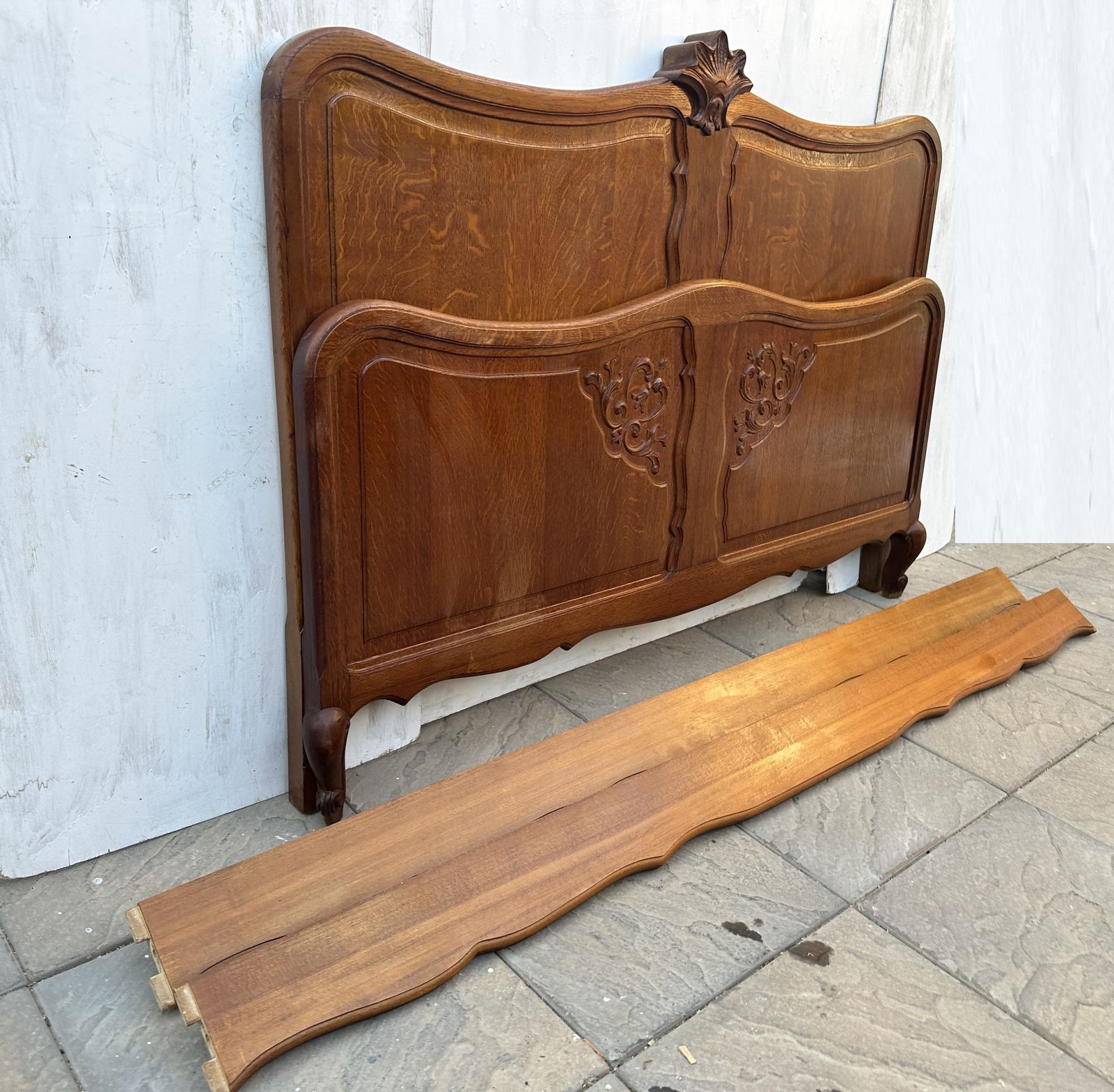 Attractive French Louis XV Antique Style Oak Double Bed Frame – Great Condition photo buy