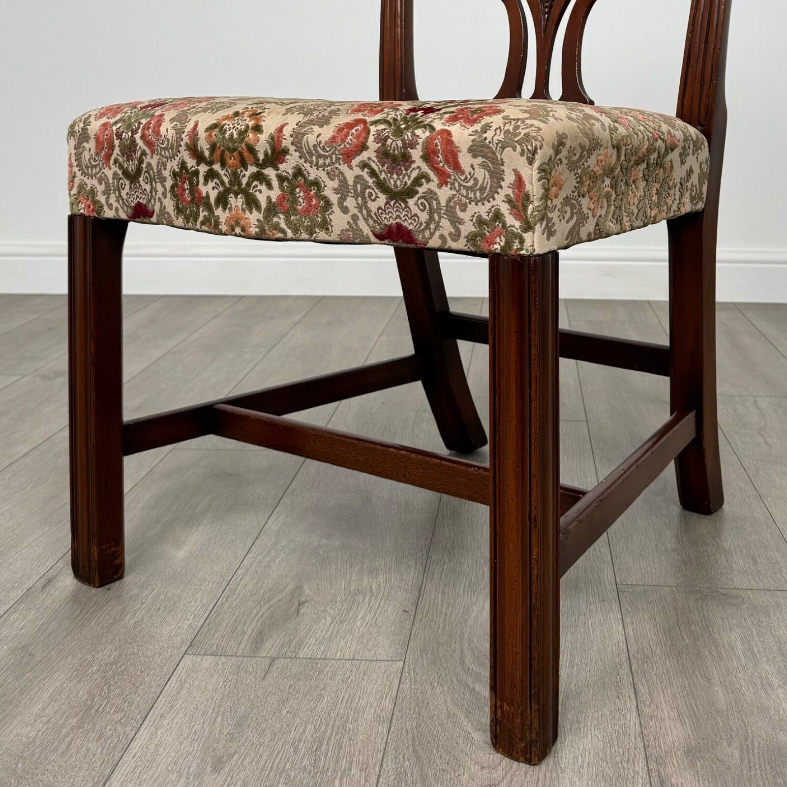 Antique 20th Century Set Of 8 Chippendale Style Dining Chairs photo vinterior