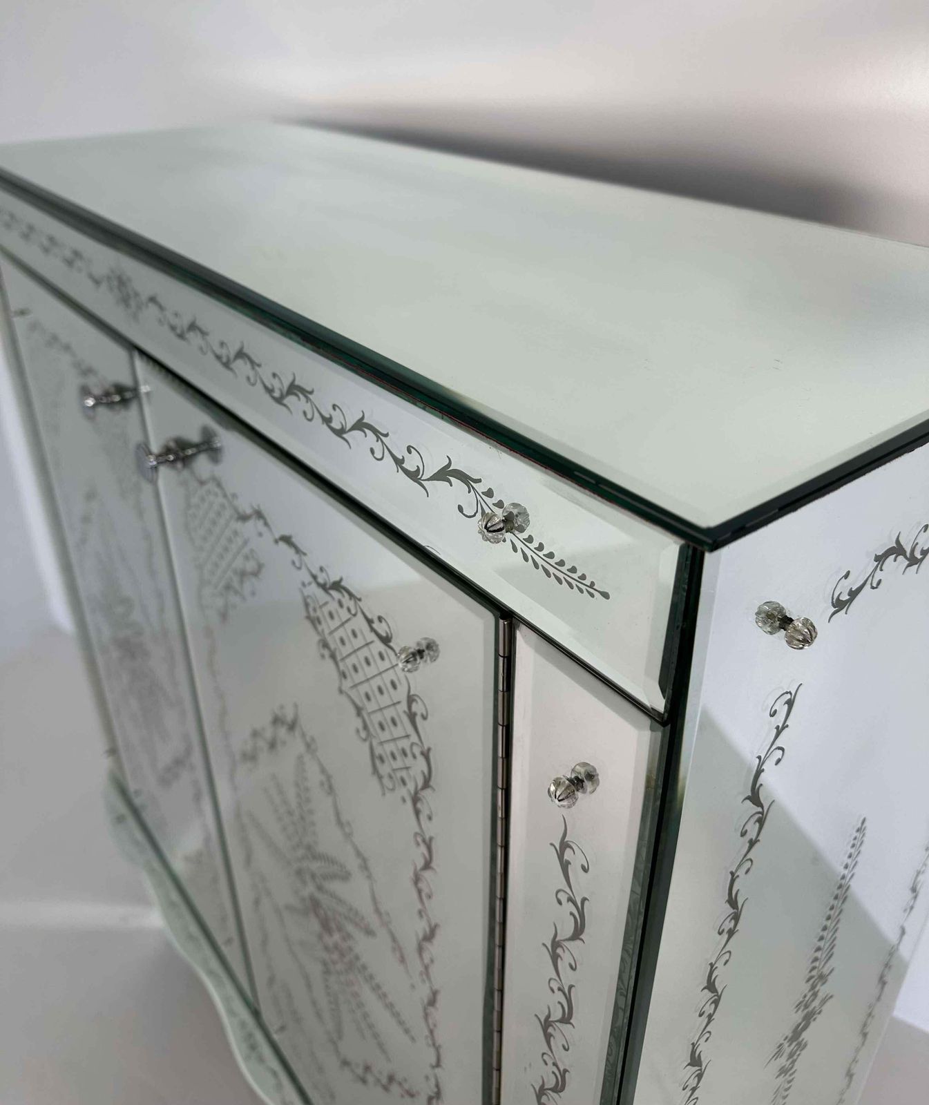 Italian Engraved Murano Glass Mirror Cabinet, Art Deco Style photo vinterior