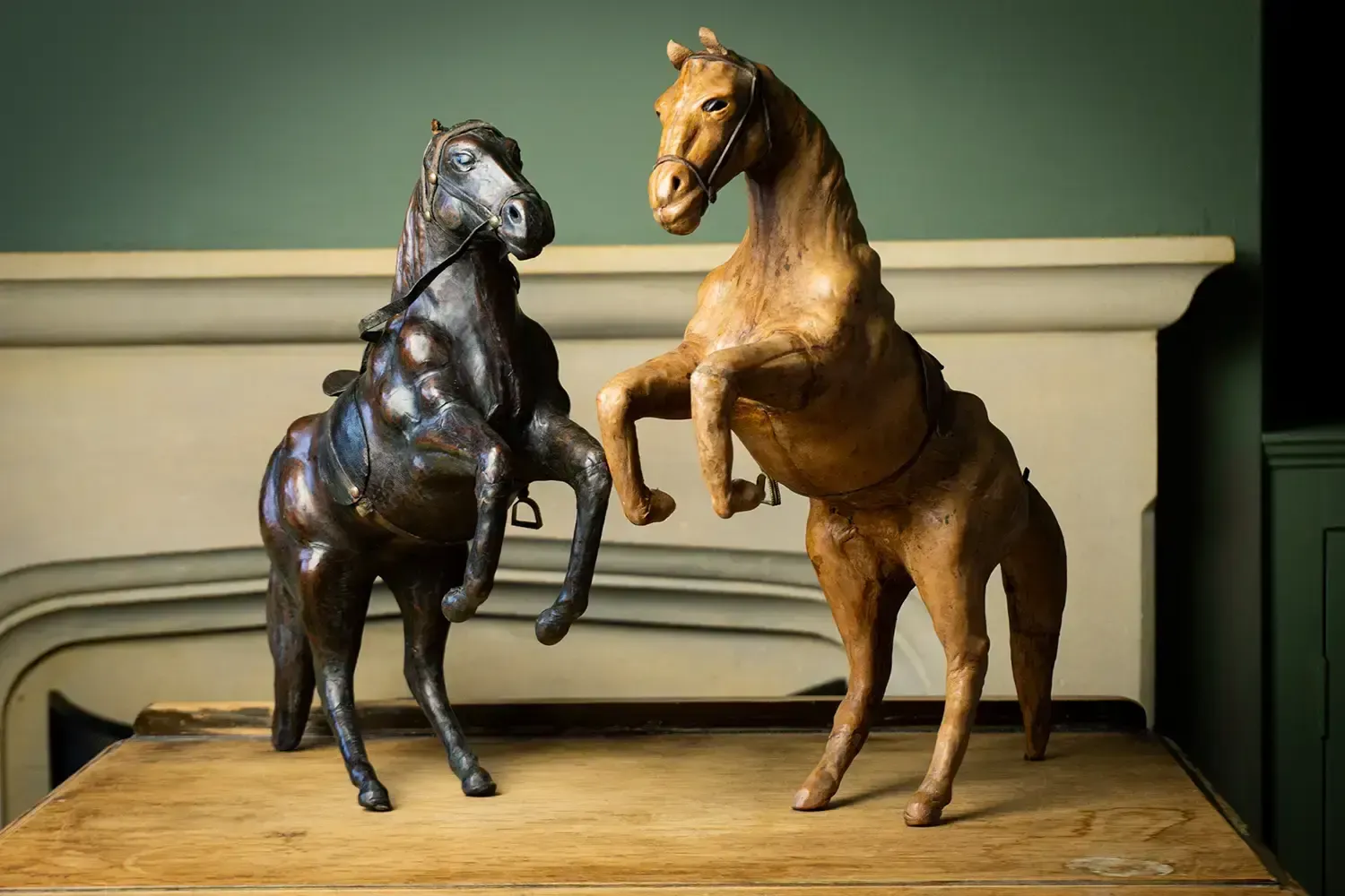 Pair Of 19th Century French Leather Horse Sculptures In Dynamic Rearing Pose photo 195.0