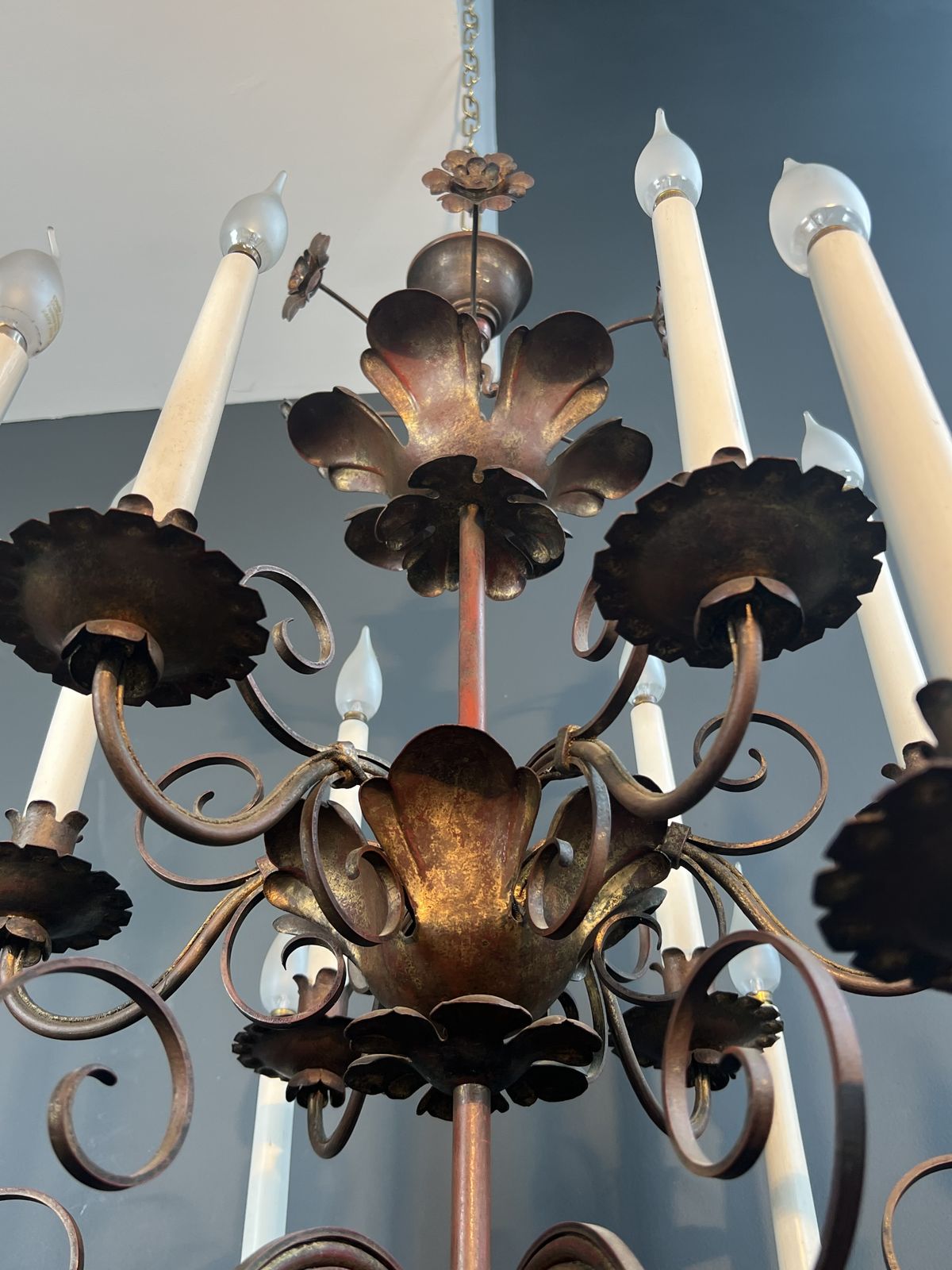 Important 2 Tier Gold Metal Chandelier With 12 Light Arms In The Style Of Maison Baguès photo Lighting