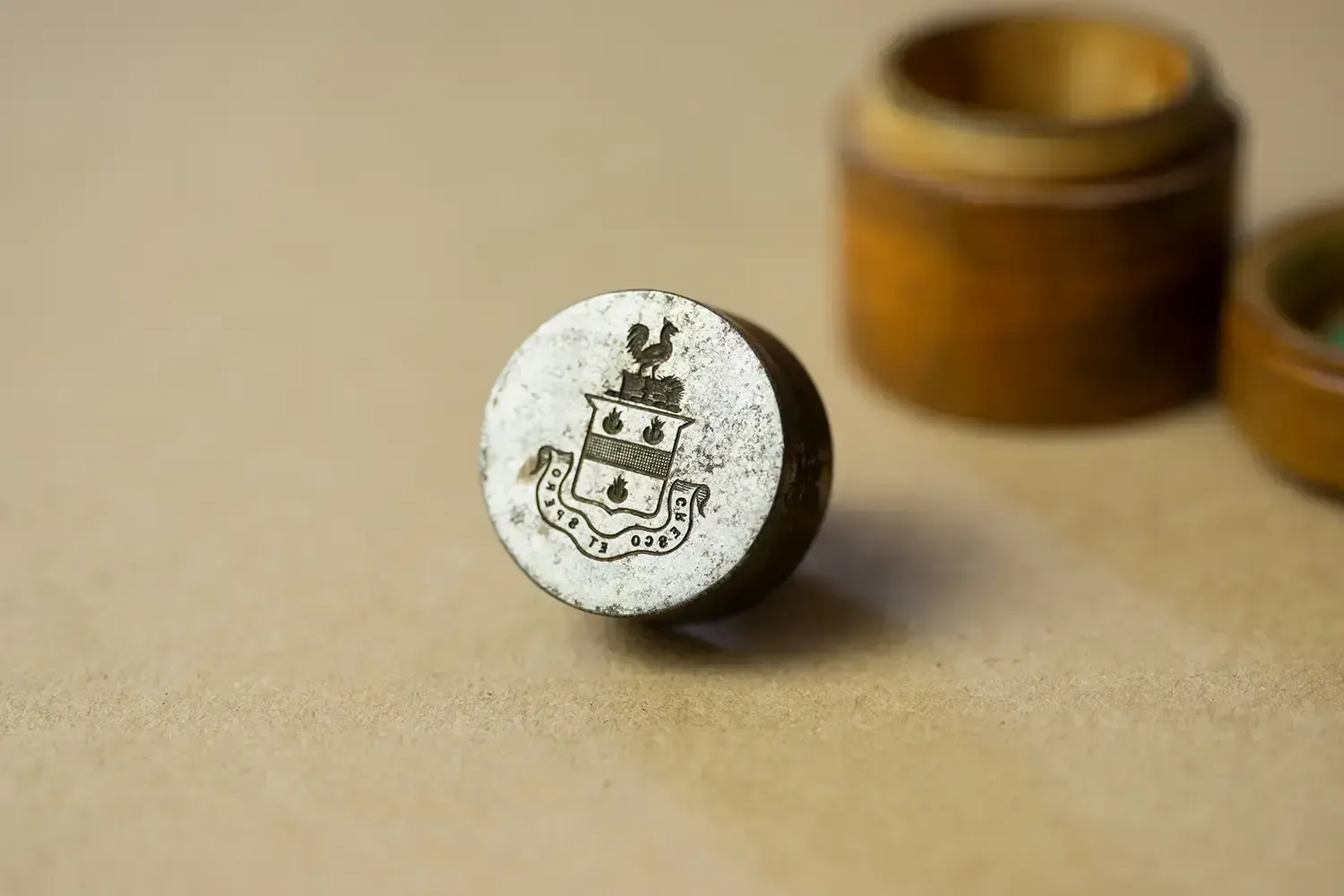 T. Culleton Seal In Turned Box – Possibly George 6th Earl Of Coventry photo furniture
