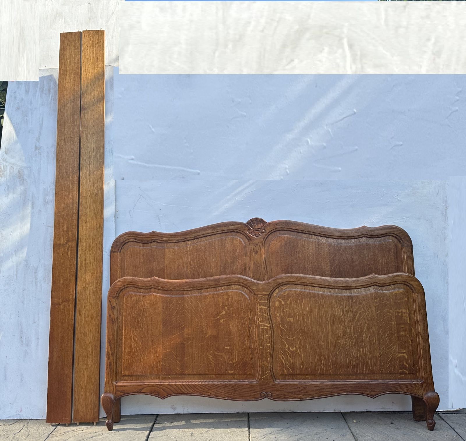 Attractive French Louis XV Antique Style Oak Double Bed Frame – Great Condition photo vinterior