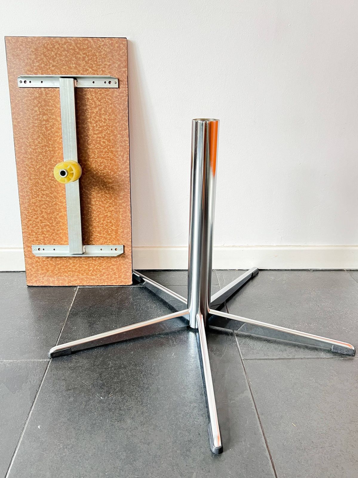 Vintage Tv Table / Side Table   Chrome Frame   Star Base   Rotatable Tabletop   Mid Century photo Furniture