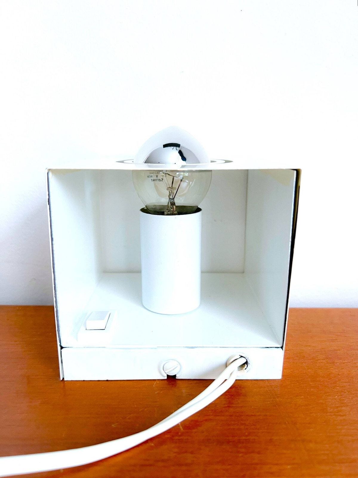 Vintage Kubus Wandlamp Dutch Design   Zeldzame Vintage Vondst   Philips   Raak photo vinterior