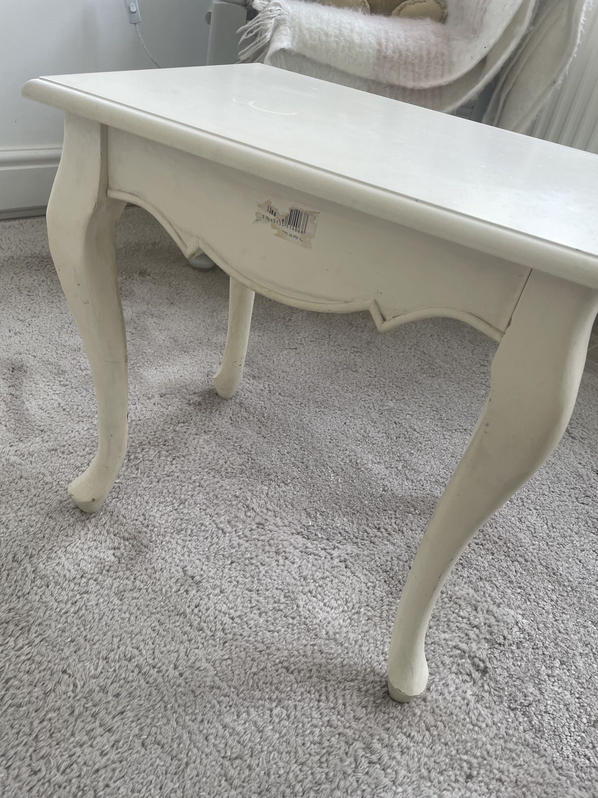 photo vinterior French Provençal Style Side Table