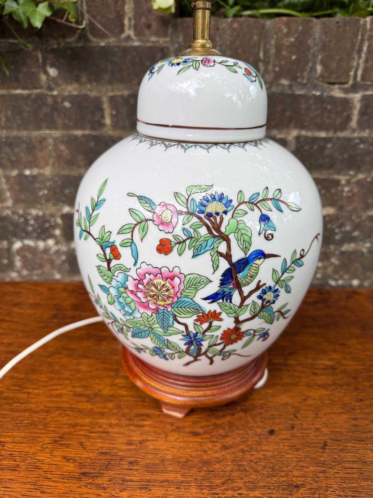 Vintage Oriental Style Porcelain 1970s Lamp, Floral Chinoiserie Table Lamp With Wooden Base, Hand Painted, Working photo for sale