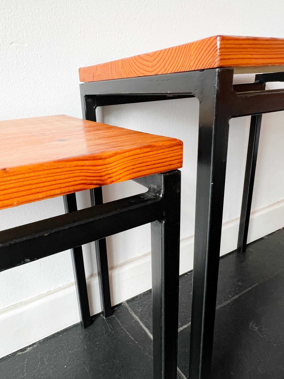 photo furniture Vintage Bijzettafels / Nesttafels   Hout, Metaal   Mid Century   Mimi Set   Pastoe   Dutch Design   Cees Braakman