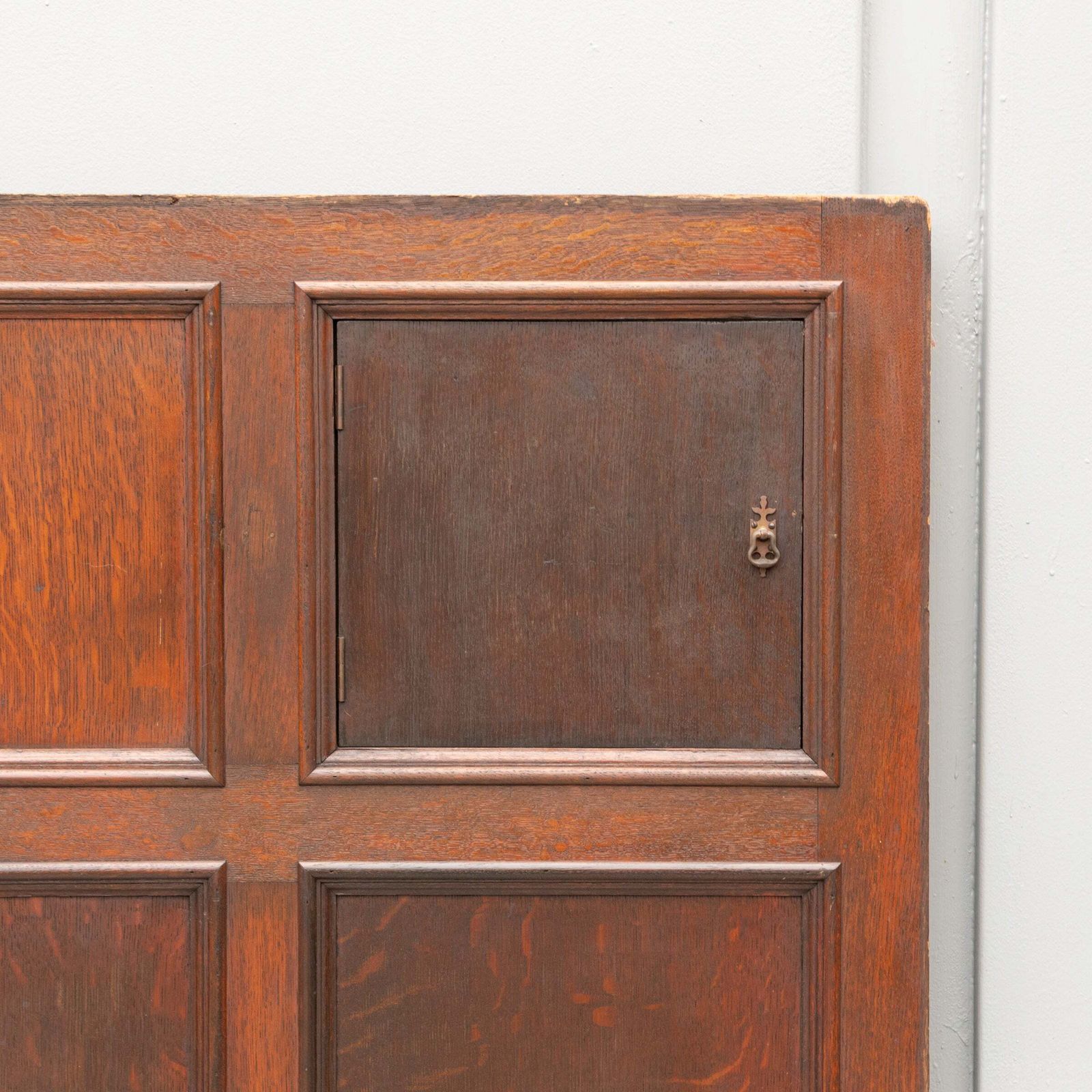 photo vintage Antique 19th Century Oak And Elm Panelling | Panelled Room   7 Panels