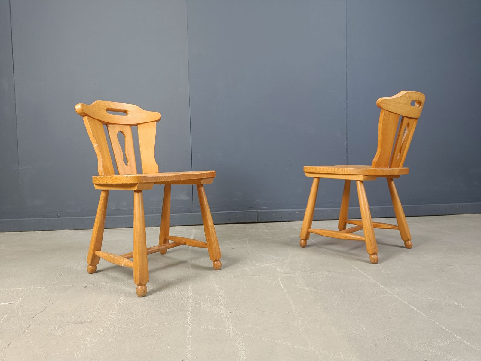 photo furniture Mid Century Brutalist Dining Chairs, 1960s Set Of 4