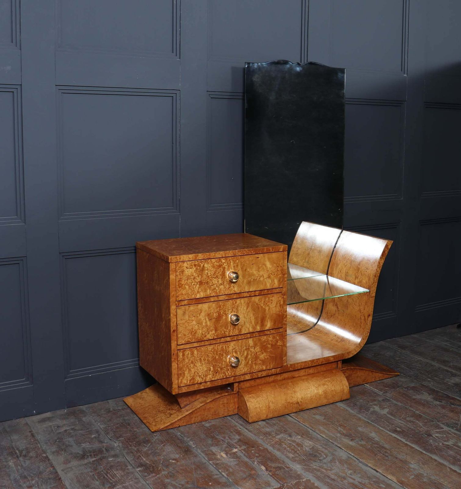 photo furniture Art Deco Burr Maple Dressing Table