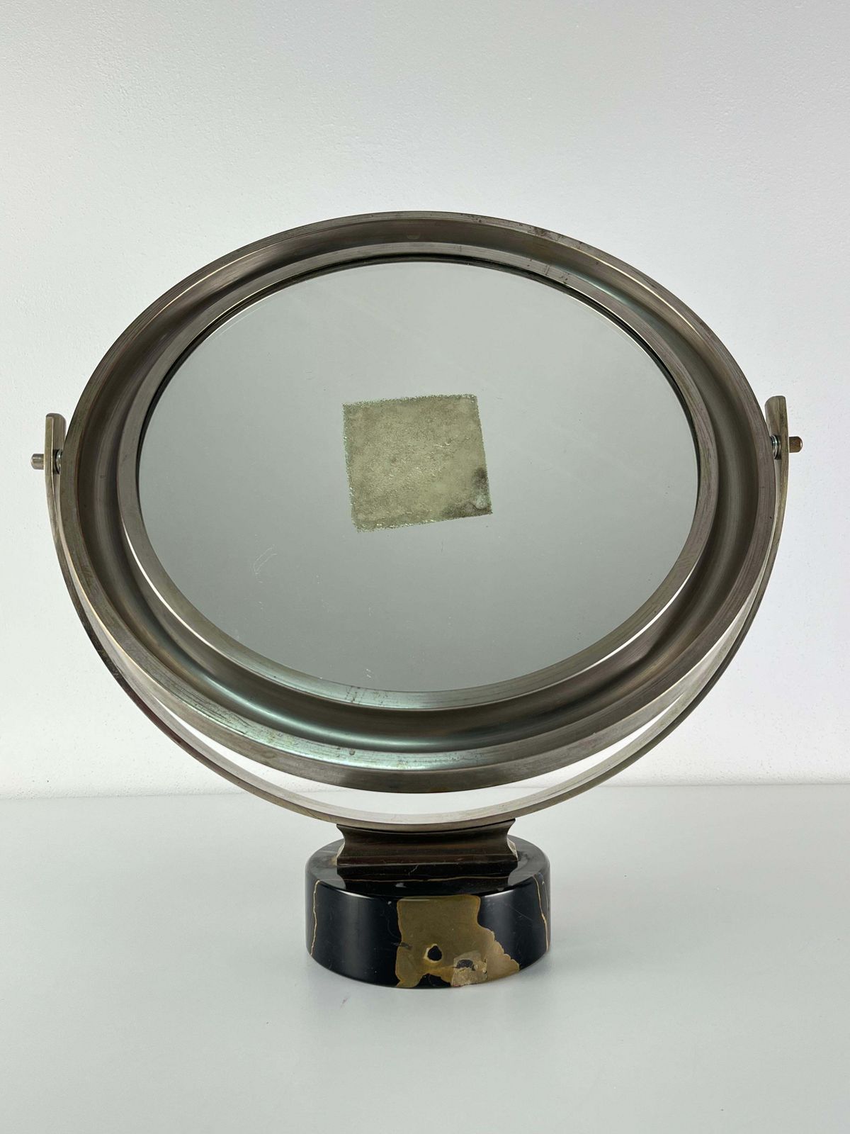 Narciso Tilting Table Mirror By Sergio Mazza For Artemide, 1960s. photo vinterior