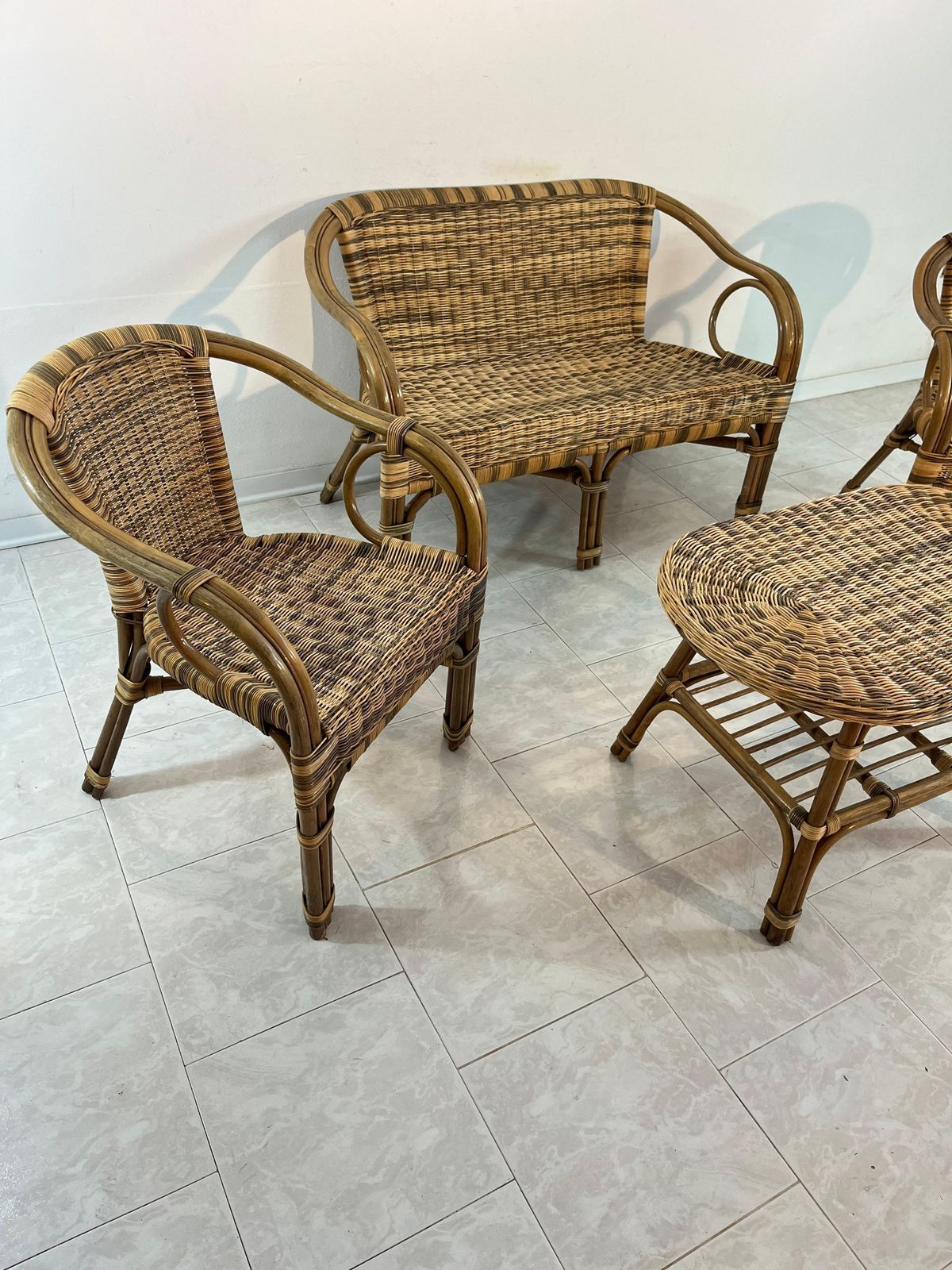 Set Of 4 Wicker Sofa Armchairs Coffee Table Made In Italy 1960s photo for sale