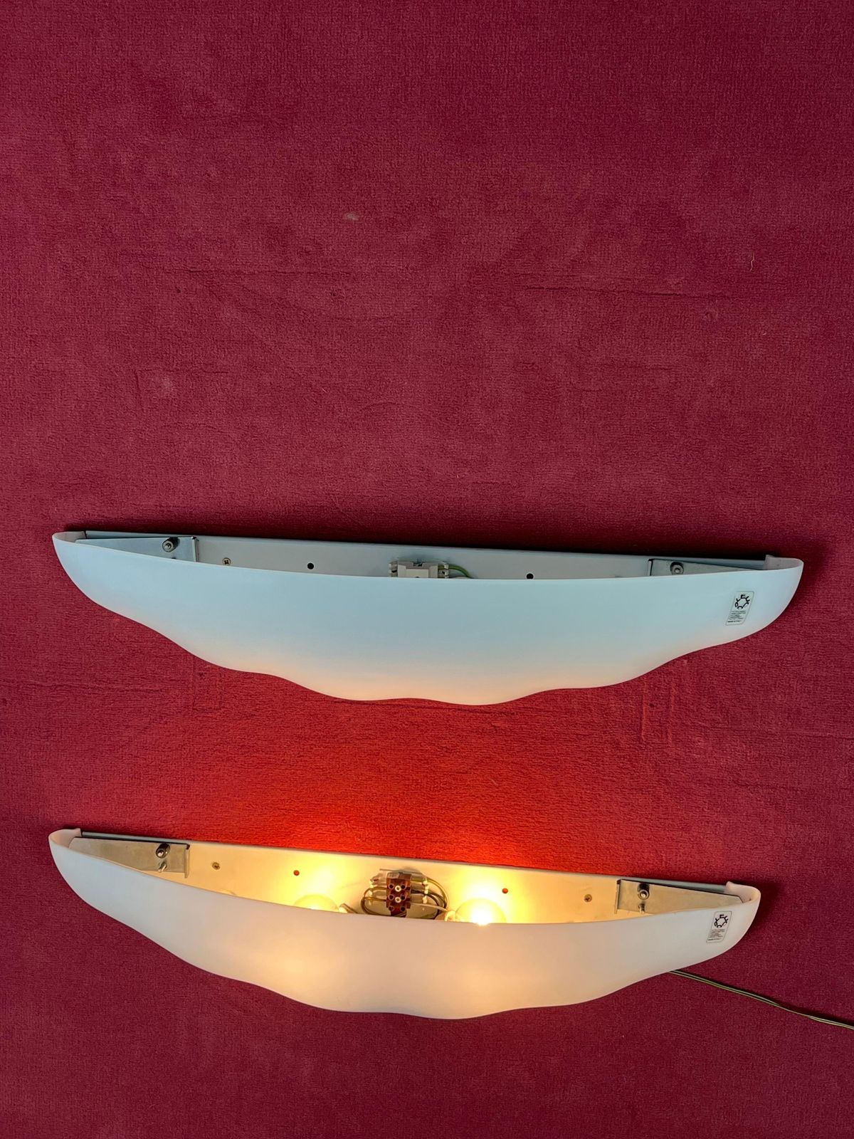 Set Of 2 Large Leucos Wall Lamps In Opaline Blown Murano Glass, 1980s photo 1199.0