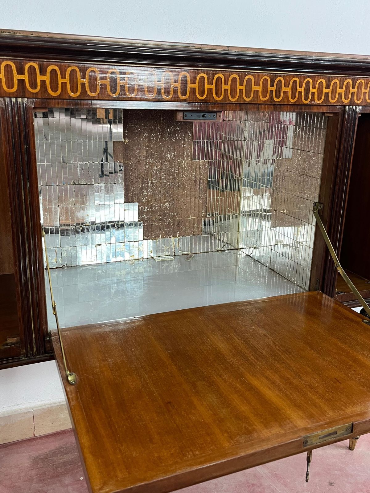 Mid Century Italian Bar Cabinet, Glass Top And Brass Feet, 1950s photo 2398.0