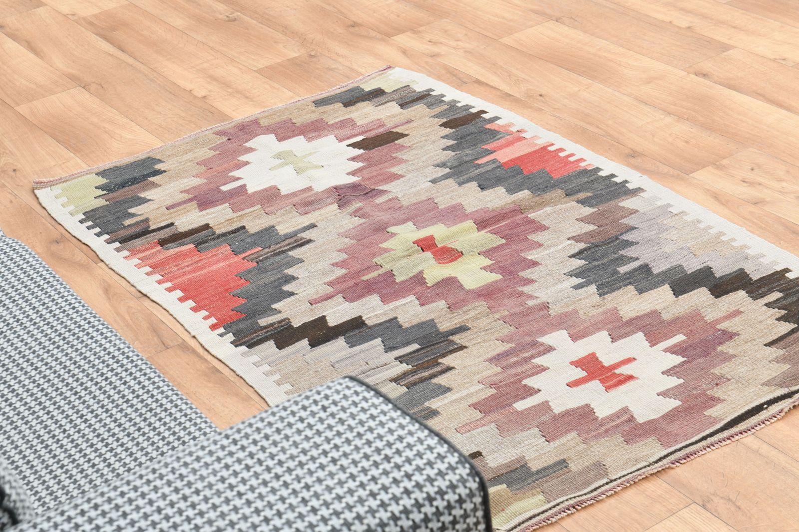 3'1x4'8 Ft, Geometric Style Turkish Kilim Accent Rug, Bathroom Decor, Bath Mat, Wool Bedside Rugs, Vintage Carpet, Wool, Handmade, Flatweave photo vinterior