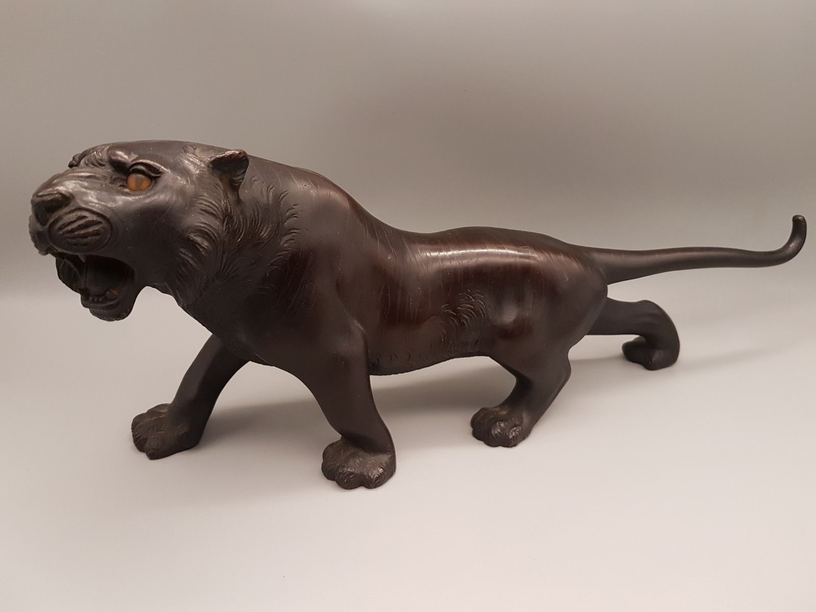 Fine Japanese Meiji (Late 19thc) Bronze Tiger photo furniture
