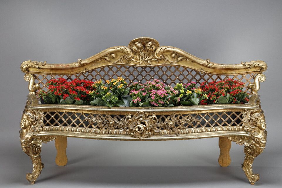 Louis XV Style Carved And Gilt Wood Planter photo for sale