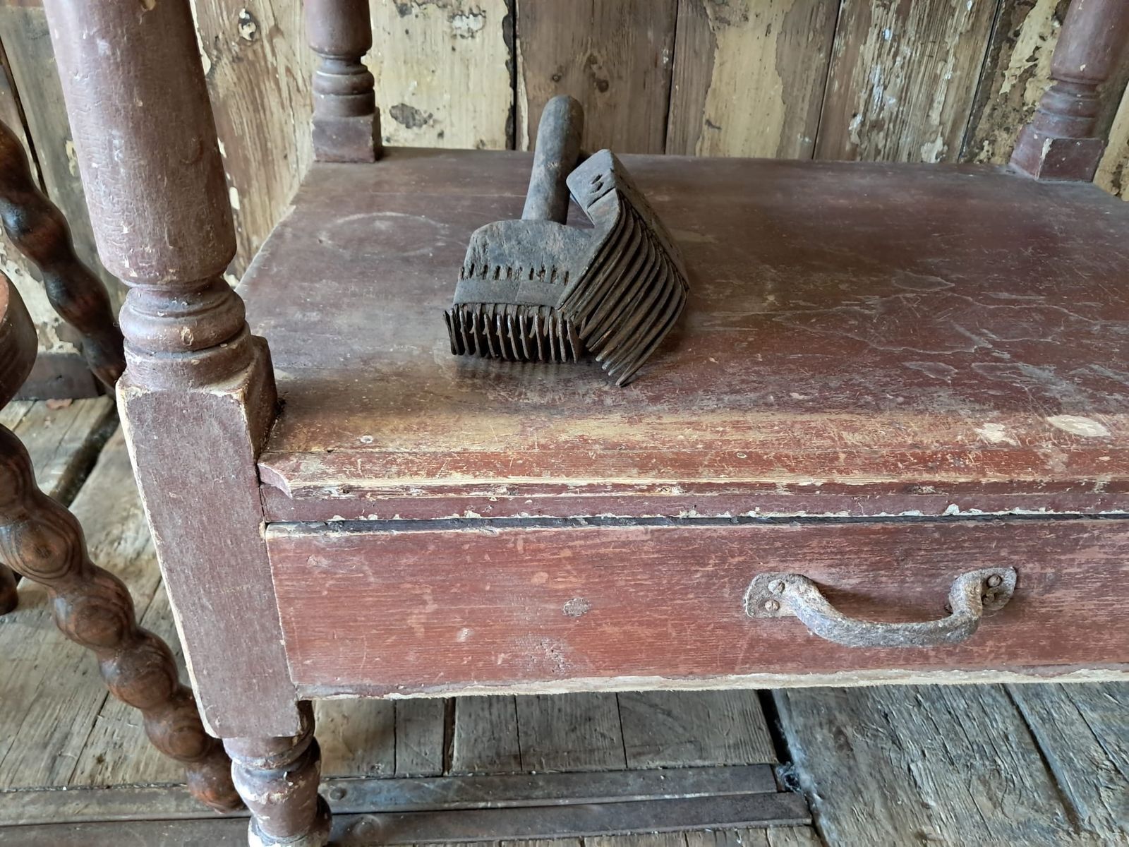 photo furniture Rustic Side Table