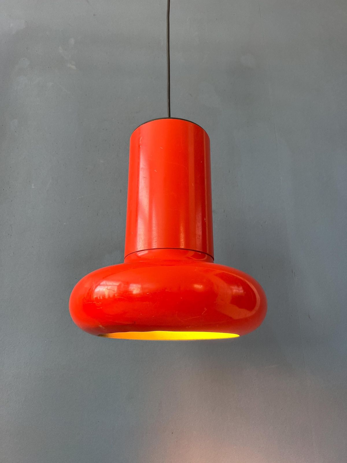 Vintage Rood Space Age Kegelvormige Hanglamp photo furniture