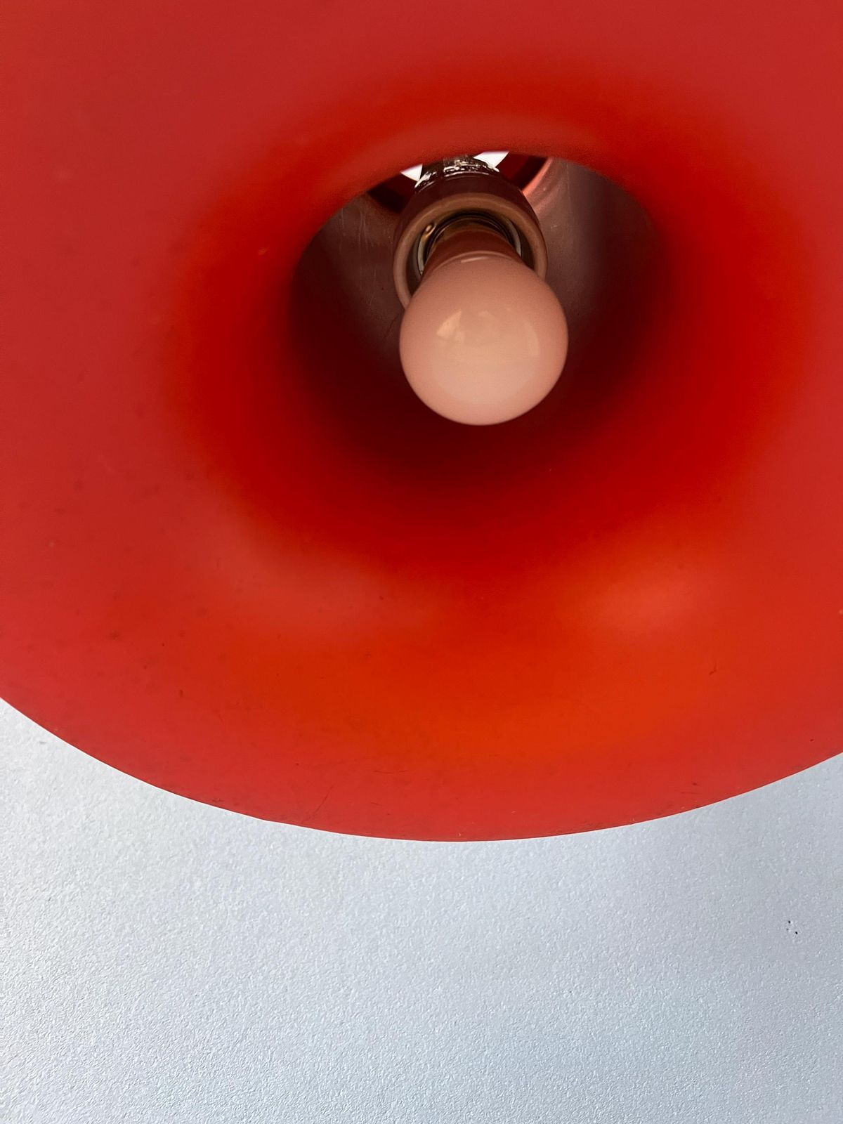 Vintage Oranje Raak Kegelvormige Hanglamp photo vintage