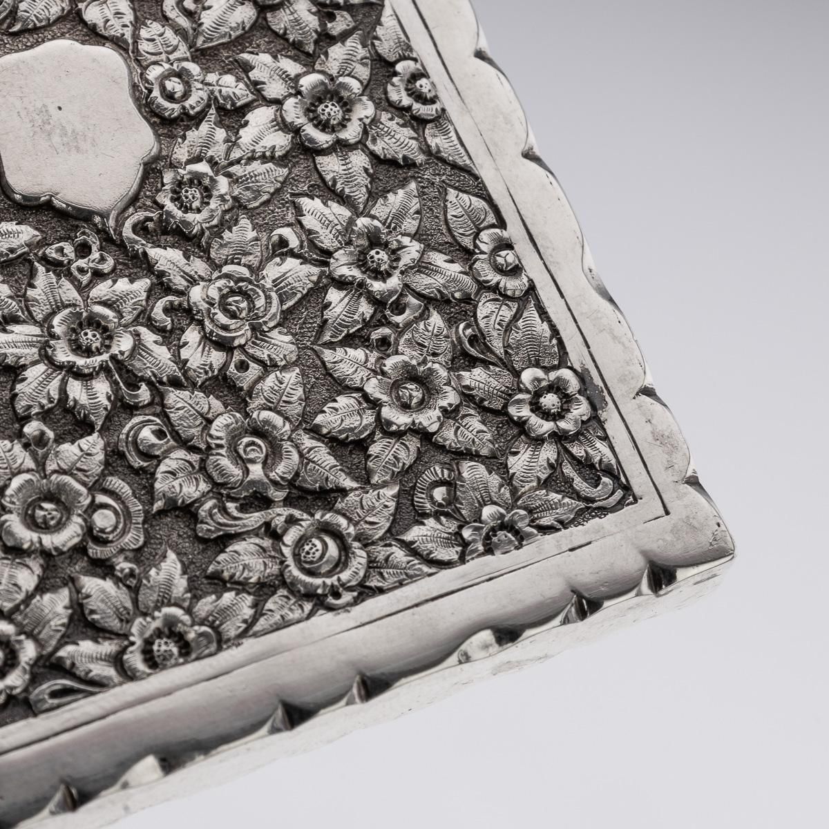 photo vinterior Antique 19th Century Indian Kutch Solid Silver Cigarette Case C.1890